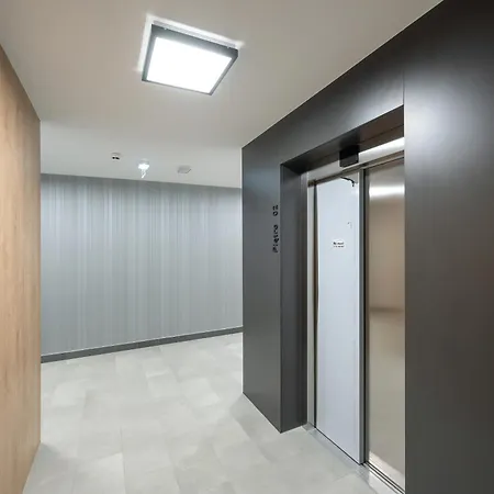 Nowoczesny Z Klimatyzacja I Parkingiem By Renters Prestige