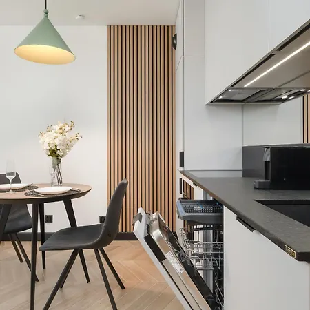 아파트 Nowoczesny Z Klimatyzacja I Parkingiem By Renters Prestige *