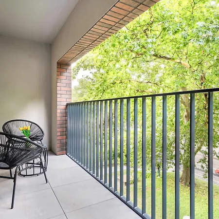 Nowoczesny Z Klimatyzacja I Parkingiem By Renters Prestige Apartmán Vratislav